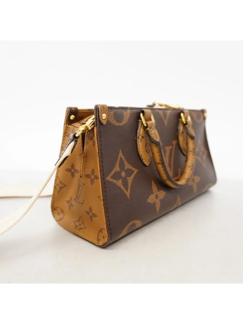 Louis Vuitton Handbag Monogram Giant Reverse On The Go East West Brown 2-Way